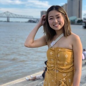 Meet your Posher, Emily